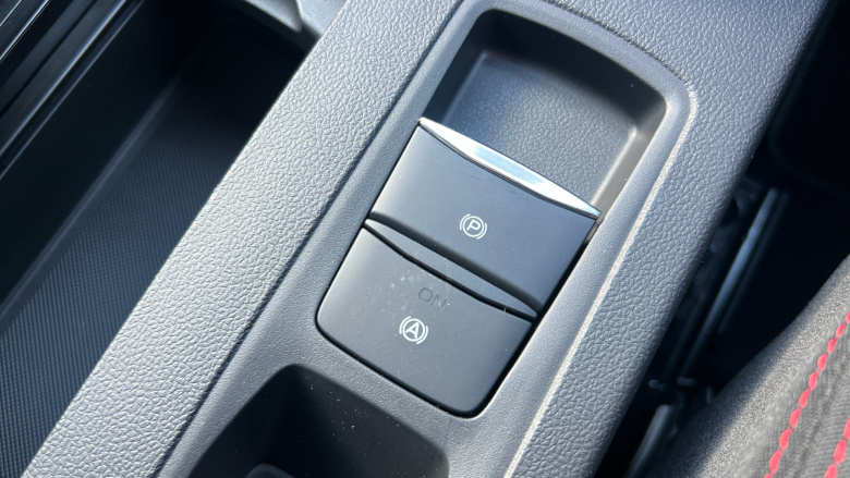 Ford Focus 1.0 EcoBoost Hybrid mHEV 155 ST-Line 5dr Auto Petrol Hatchback